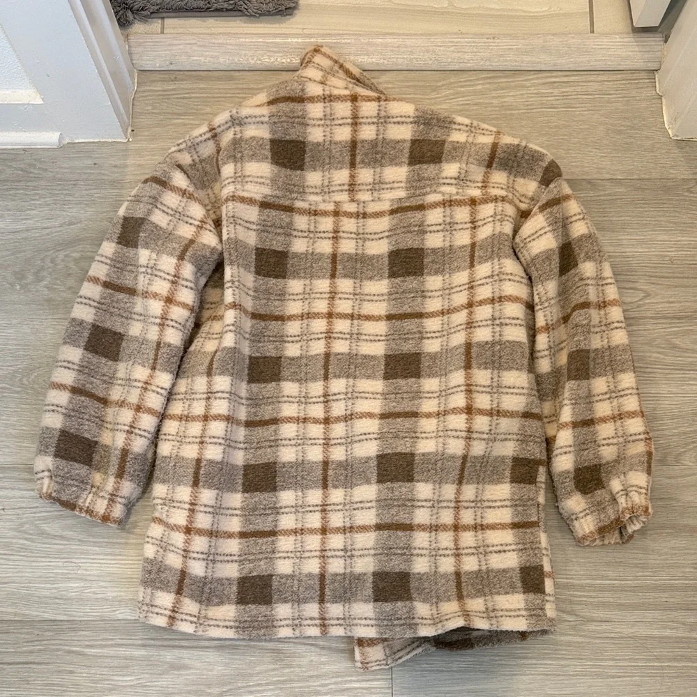 Universal Thread Oversized Shacket Brown and Cream Plaid​